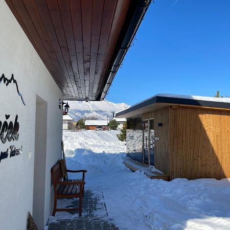 Domcek & Sauna Garden Stará Lesná エクステリア 写真