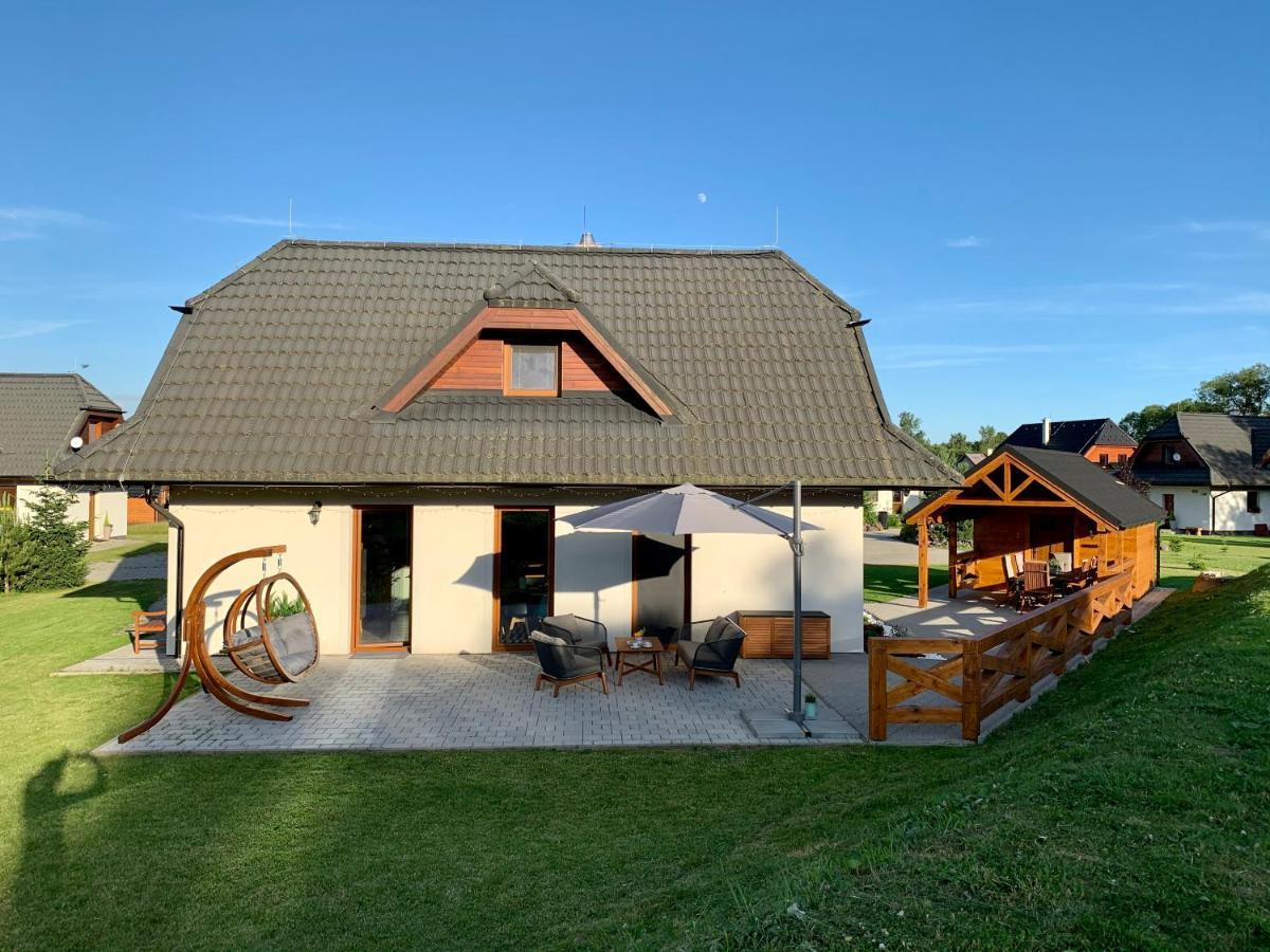 Domcek & Sauna Garden Stará Lesná エクステリア 写真
