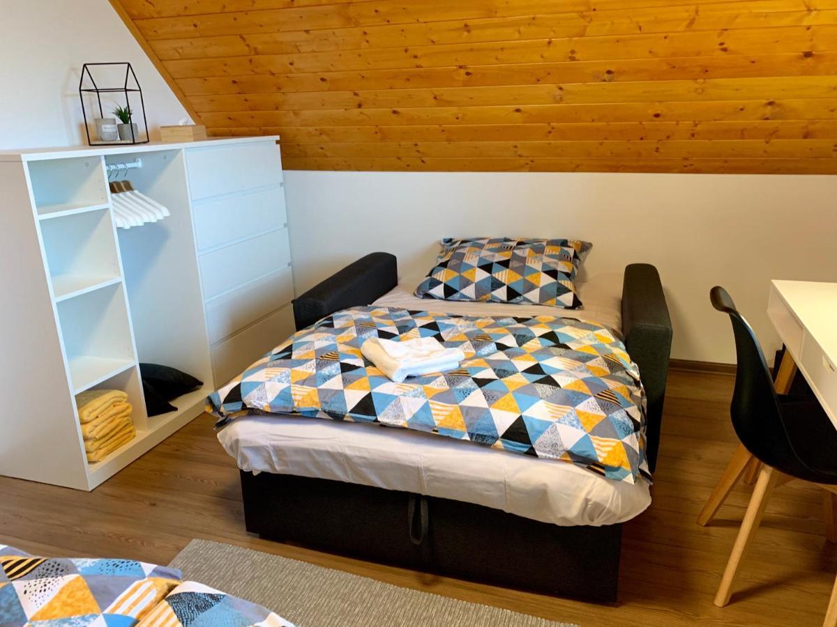 Domcek & Sauna Garden Stará Lesná エクステリア 写真